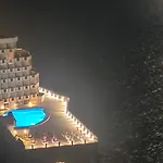 公寓 L'incanto Blu 特乌拉达